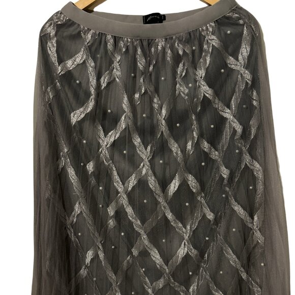 Silver &Gray Skirt w/ faux pearls- XL - New with tags - BACK side has no pearls - Picture 1 of 9